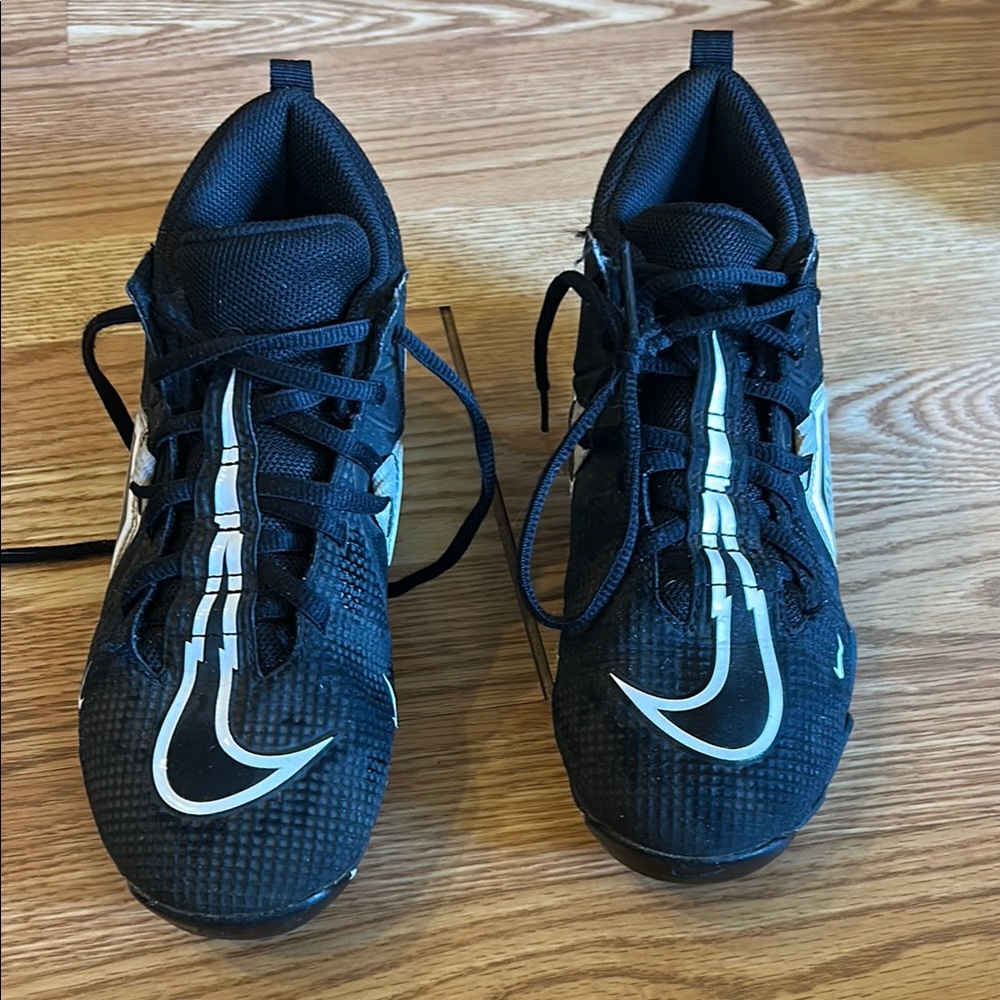 Nike Alpha Football Cleats Kids Size 4.5